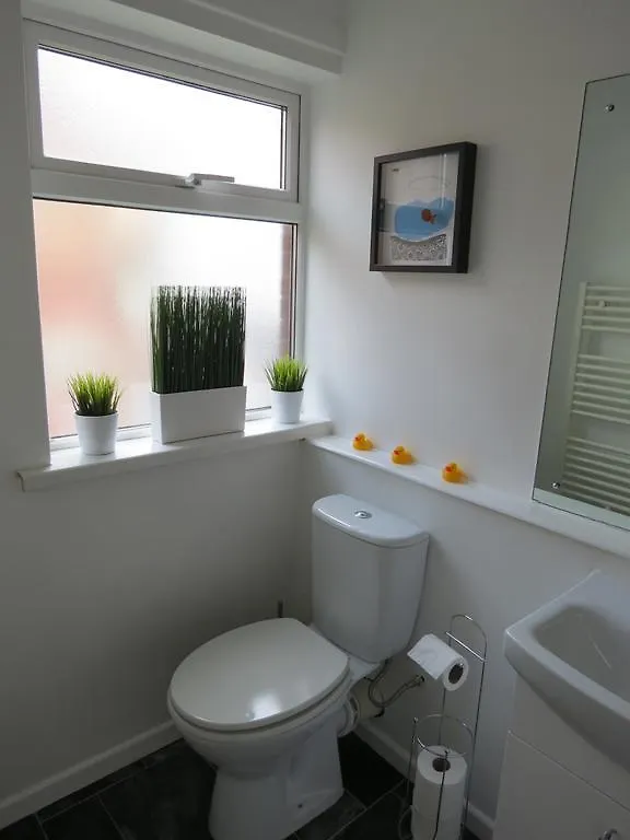 Fantastic Central Location - Parking - Business Or Leisure Belfast