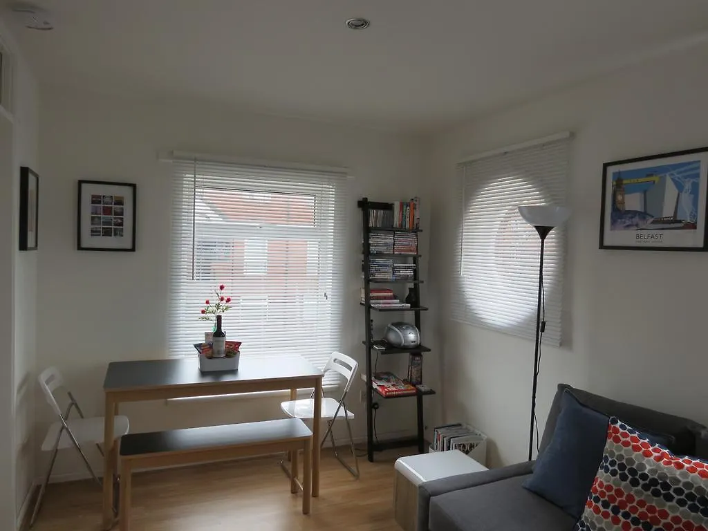 Fantastic Central Location - Parking - Business Or Leisure Belfast